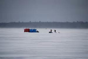 lake-michigan-ice-fishing